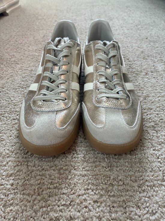 Gola Shoes - Womens Gold Gola Sneakers
